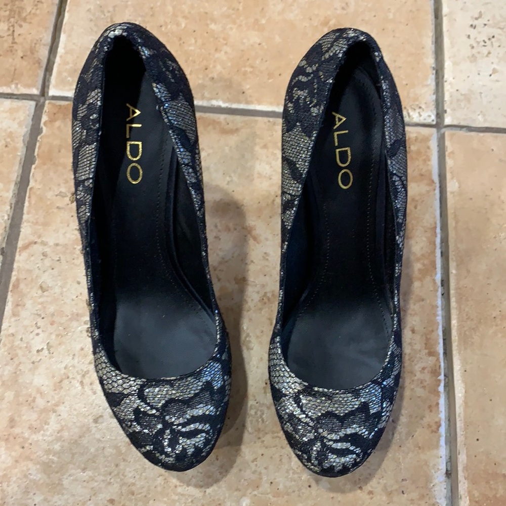 ALDO METALLIC LACE PUMPS - SIZE 7.5